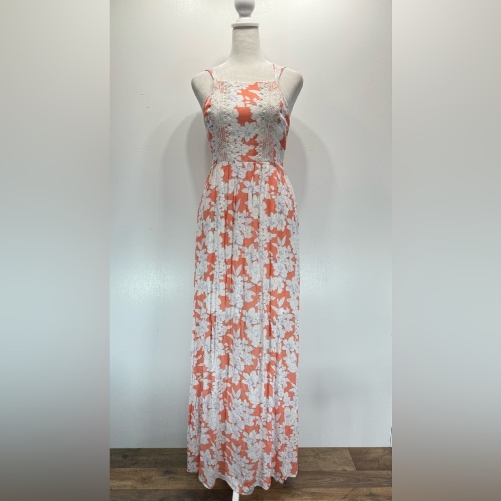 Soiéblu Crepe Floral & Lace Cutout Back Spaghetti Strap Maxi Dress from ModCloth - Picture 4 of 14